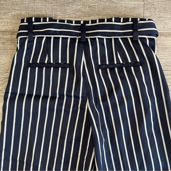 Banana Republic High Waisted Cropping Wide Led Pants - Picture 8 of 9